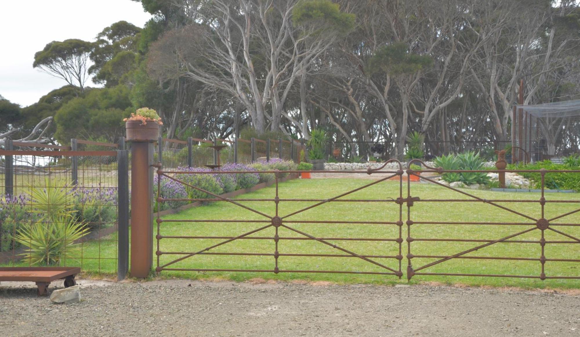 Kangaroo Island Ocean View Premium Couples Retreat "The Rusty Kangaroo" Villa Penneshaw Esterno foto